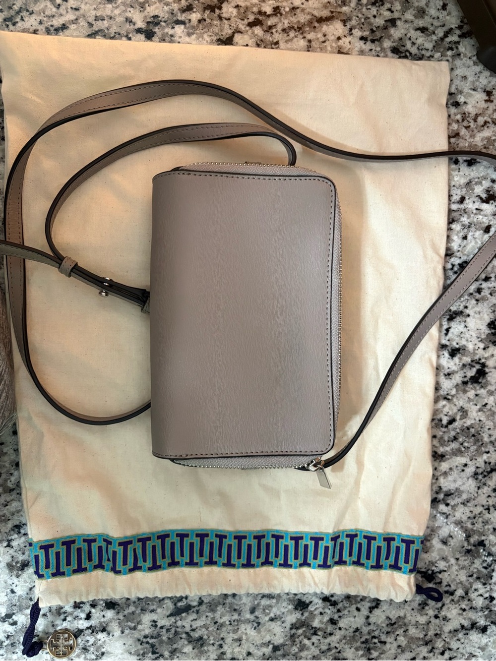 Tory Burch Light Taupe Leather Crossbody Wallet - Picture 2 of 5
